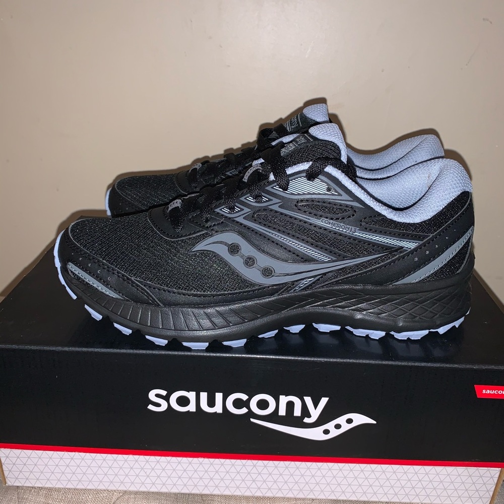 NIB Saucony Cohesion TR13
